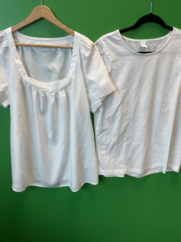 Pack of 2 white tops
