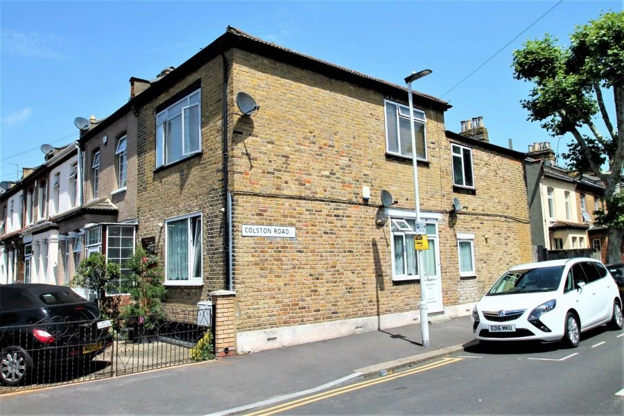 2 bedrooms flat, 1a Colston Road Forest Gate London