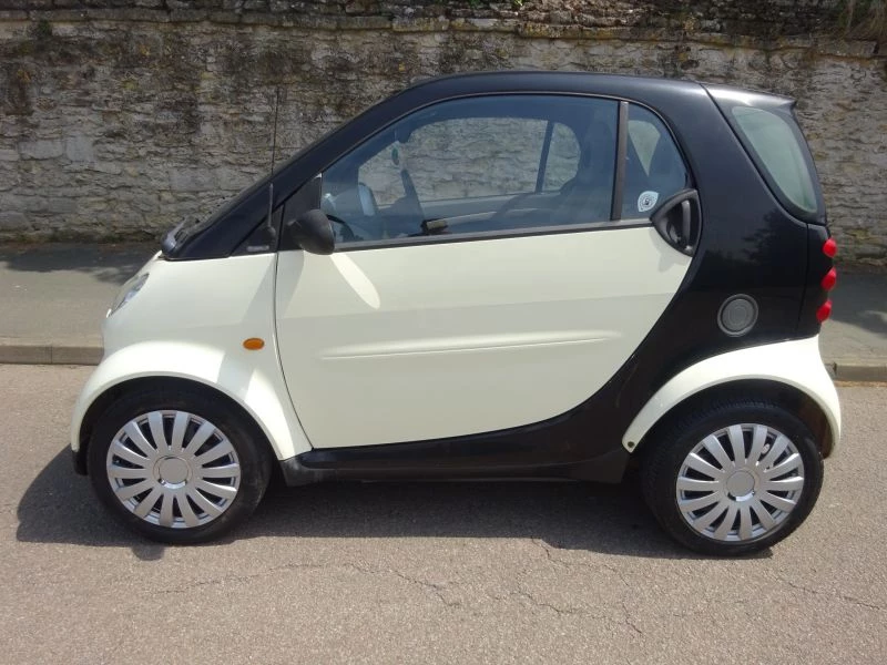 Smart City-Coupe smart and pure 2dr Auto 2002