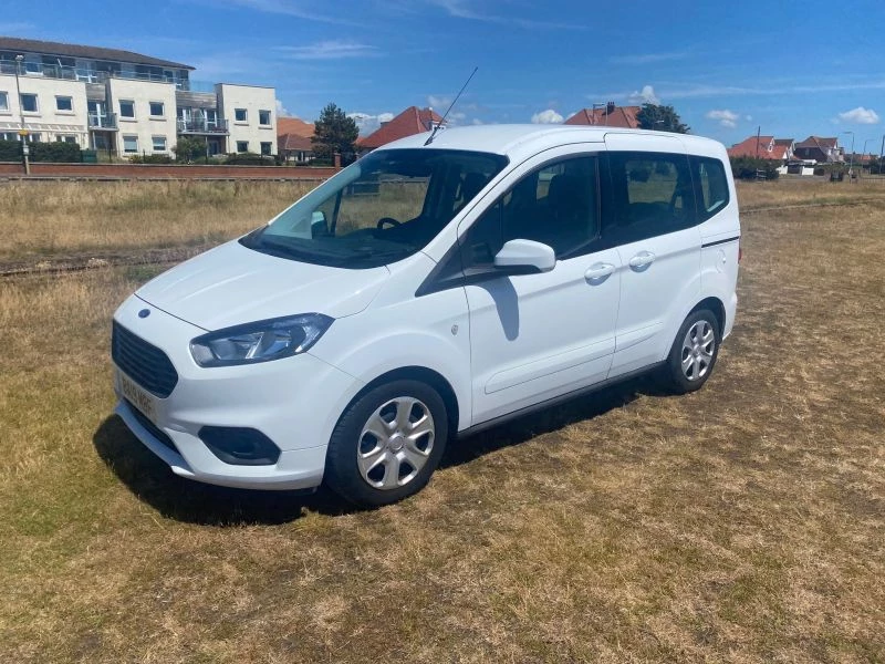 Ford Tourneo Courier ZETEC COMPACT MPV Petrol 2019