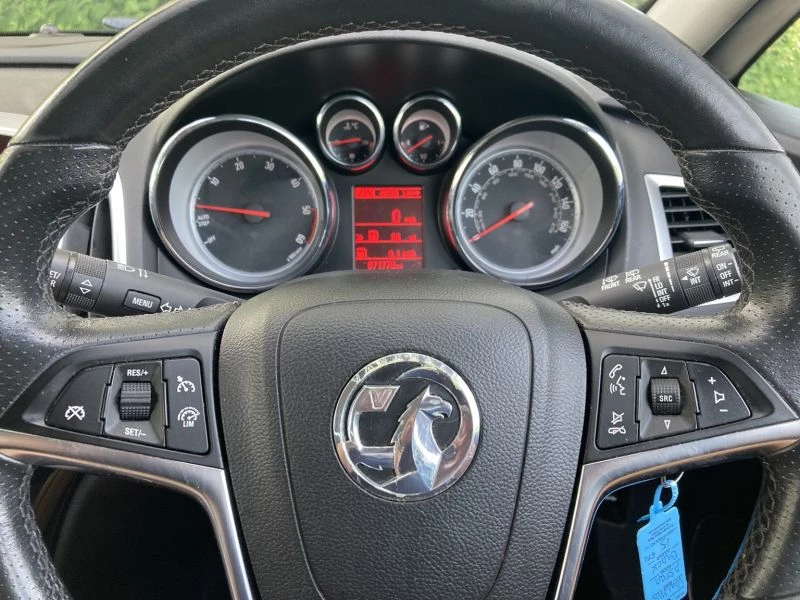 Vauxhall Astra GTC 1.6 CDTi 16V ecoFLEX 136 SRi 3dr 2015