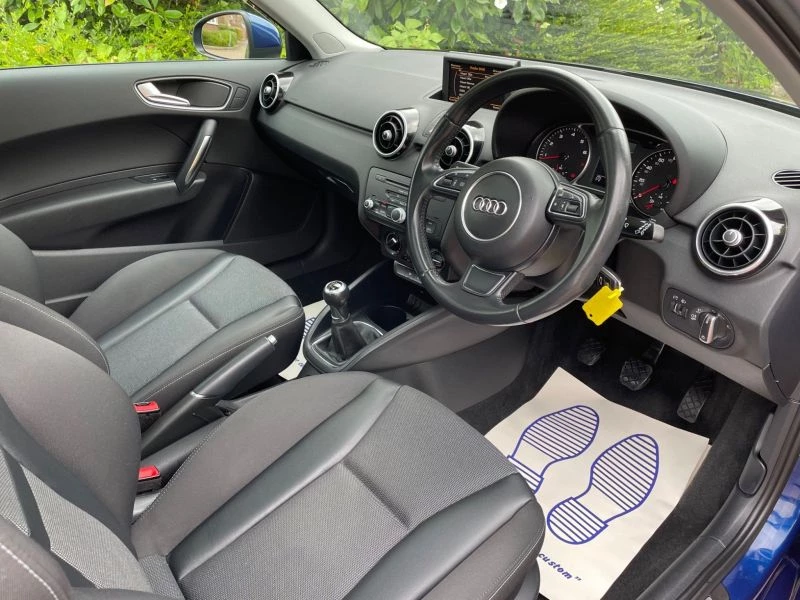 Audi A1 TFSI SPORT 3-Door 2014