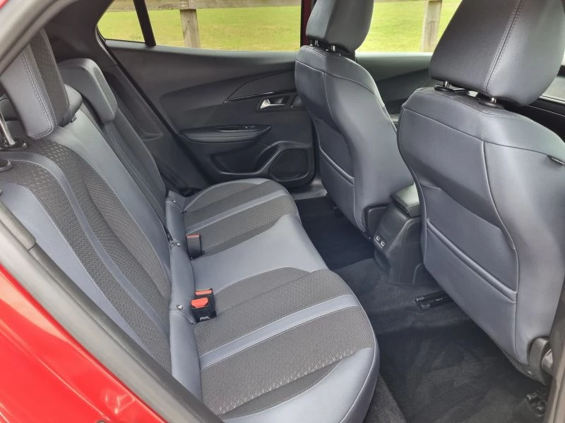 Peugeot 2008 1.2 PureTech Allure Premium 5dr 2020