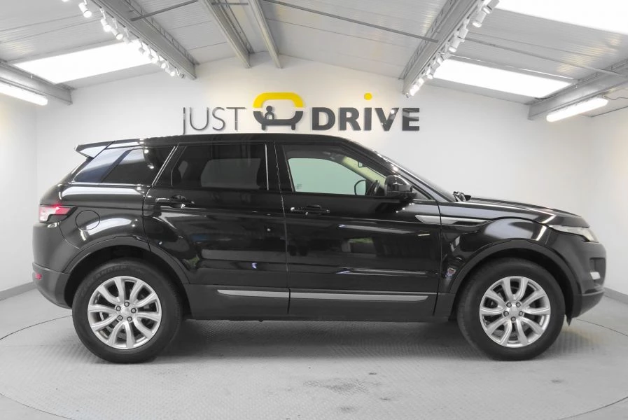 Land Rover Range Rover Evoque 2.2 eD4 Pure 5dr [Tech Pack] 2WD 2015