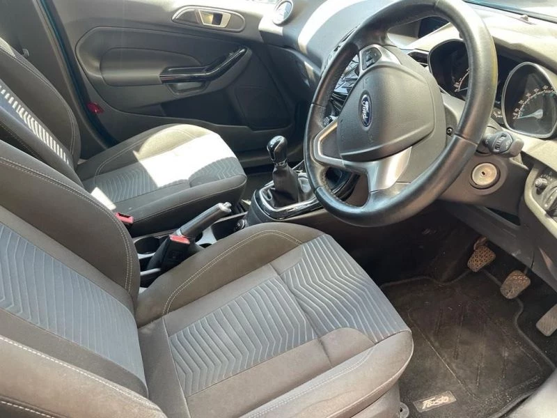Ford Fiesta ZETEC 5-Door 2015