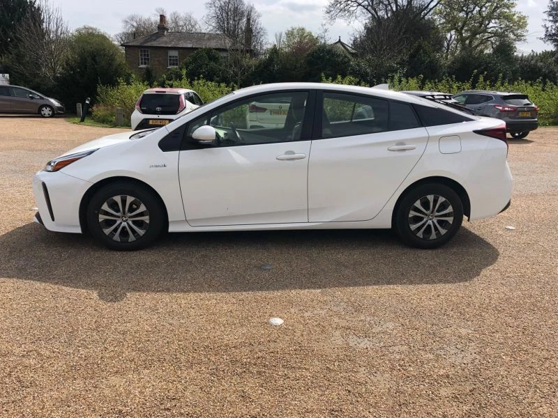 Toyota Prius VVT-I ACTIVE 5-Door 2019