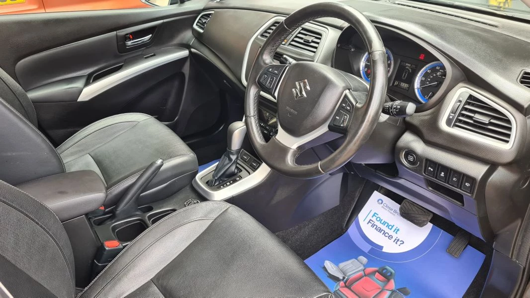 Suzuki SX4 SZ5 ALLGRIP 5-Door 2015