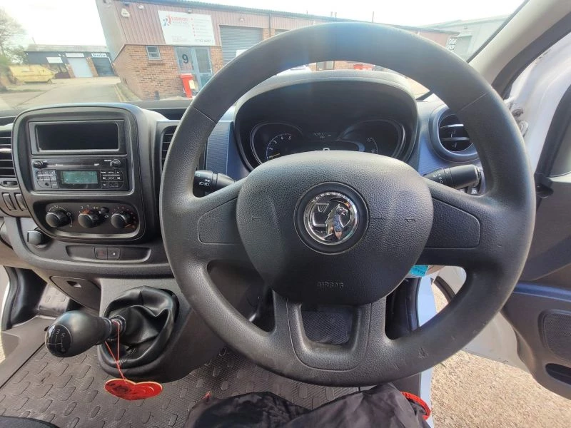 Vauxhall Vivaro 2700 L1H1 CDTI P/V 2015