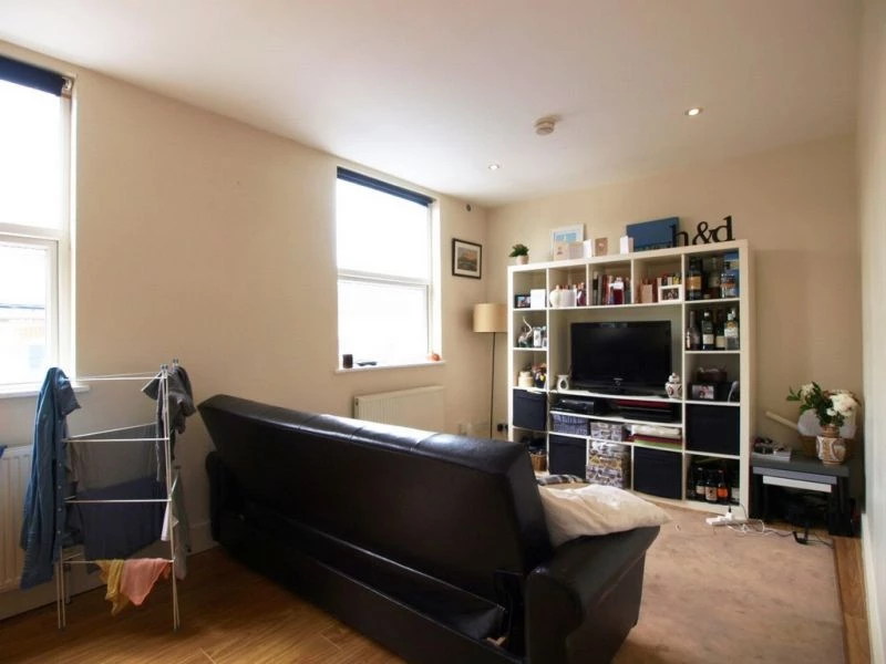 1 bedroom flat, 71a Flat 1 Stroud Green Road Finsbury Park London