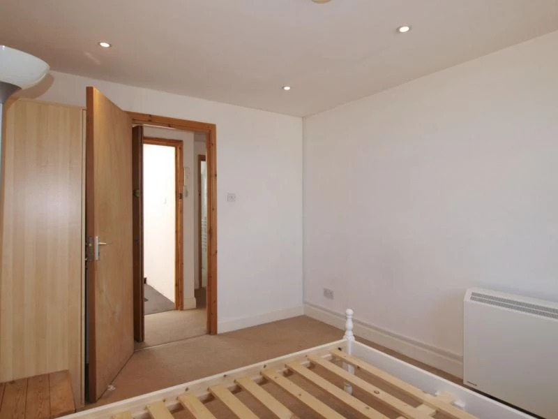 1 bedroom flat, 452a 9 Hornsey Road Islington London