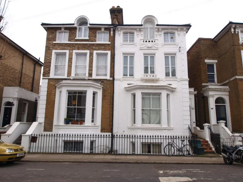 2 bedrooms flat, 9 Flat A Kingsdown Road Islington London