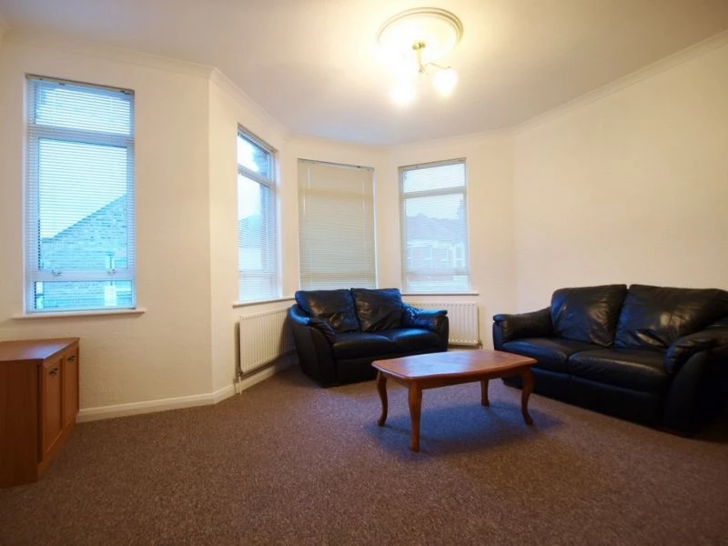 1 bedroom flat, 129a Hewitt Road Harringay London