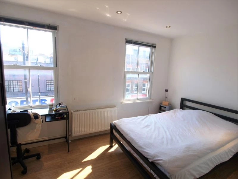 2 bedrooms flat, 7a Chapel Market Islington London