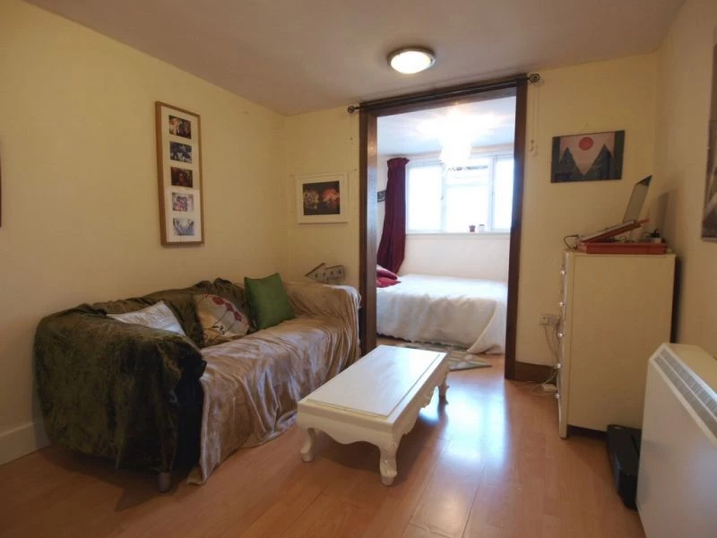 1 bedroom flat, 452a Flat 3 Hornsey Road Islington London
