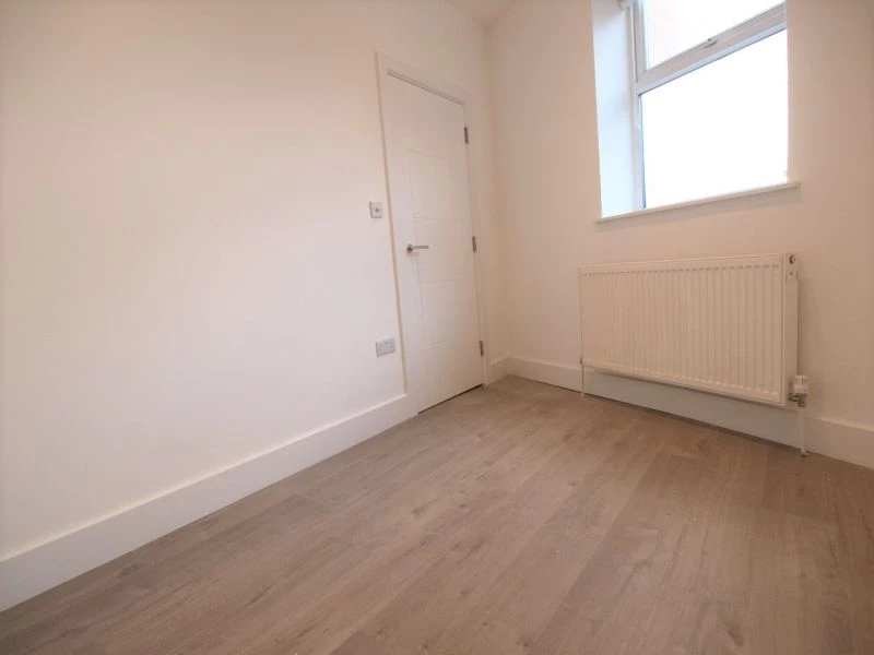 2 bedrooms flat, 510c Flat E Hornsey Road Islington London
