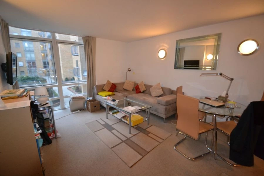 1 bedroom apartment, 18 Cassilis Road Canary Wharf London