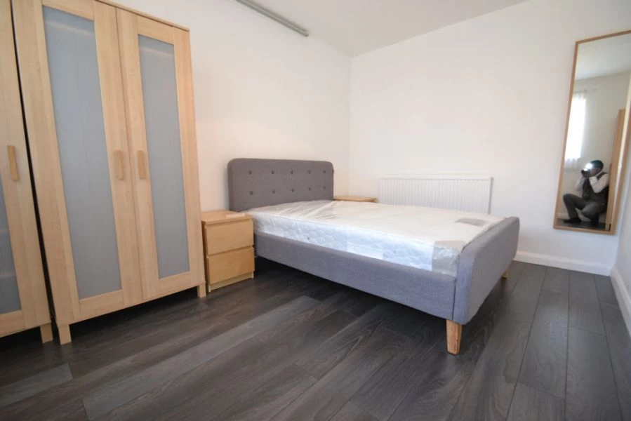 1 bedroom flat, 115 Crouch Ave Barking London