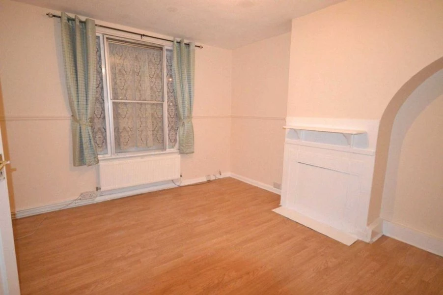 3 bedrooms house, 509 Ripple Road Upney London