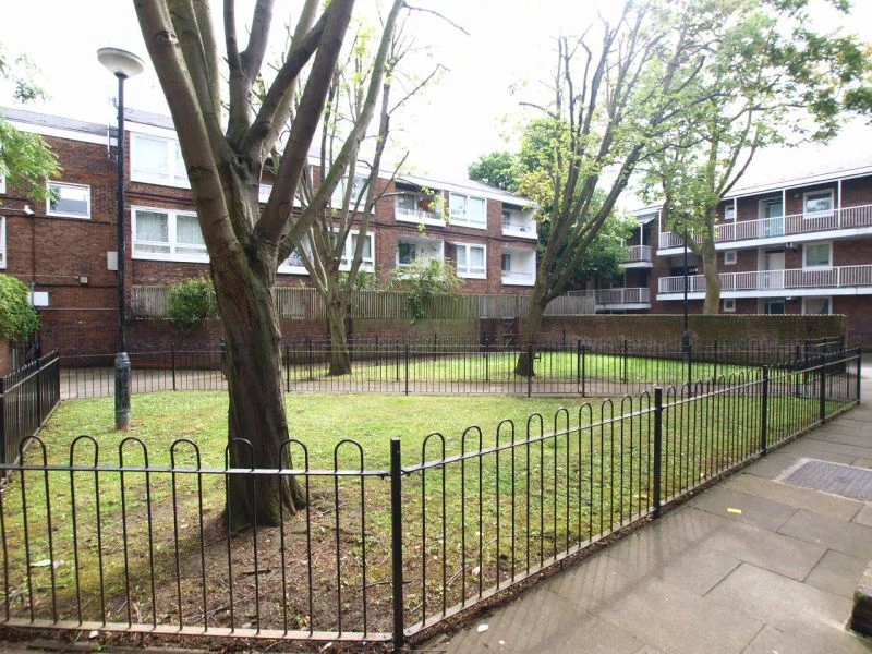 1 bedroom flat, 37 Ringmer Gardens Islington London