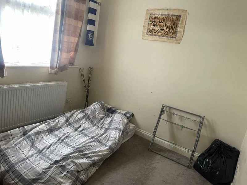 3 bedrooms end of terrace, 3a Canberra Drive Yeading Hayes, Middlesex Greater London
