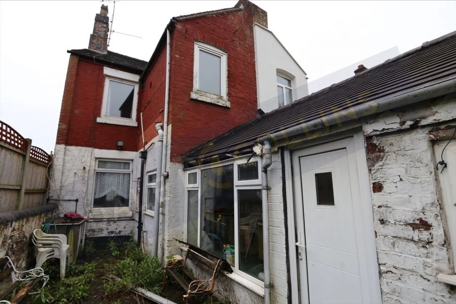 2 bedrooms end of terrace, 621 Uttoxeter Road Meir Stoke on Trent Staffordshire