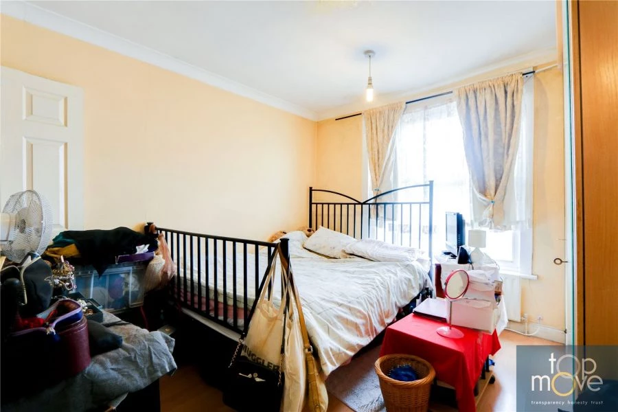 2 bedrooms terraced, 291 Purley Way Croydon