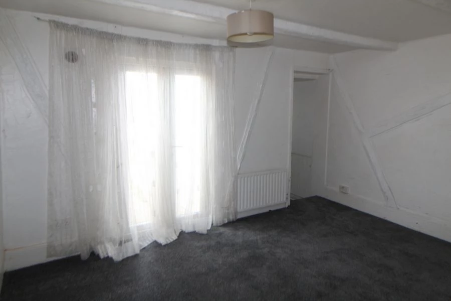 2 bedrooms terraced, 12 Chatham Hill Chatham Chatham Kent