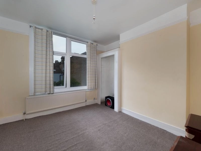5 bedrooms house, 38a Whitworth Road South Norwood London