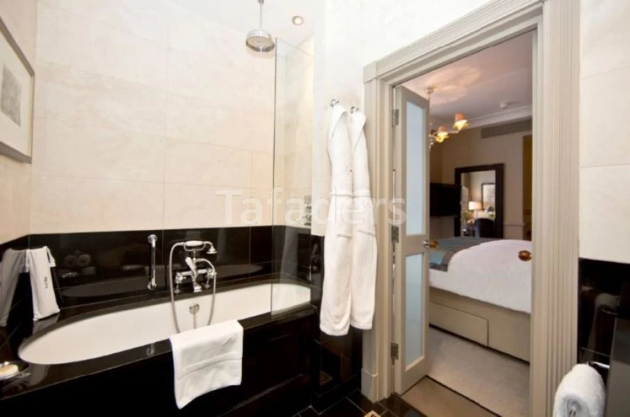 1 bedroom serviced apartment, 7-8 Tafd 1 Park Place St James's London