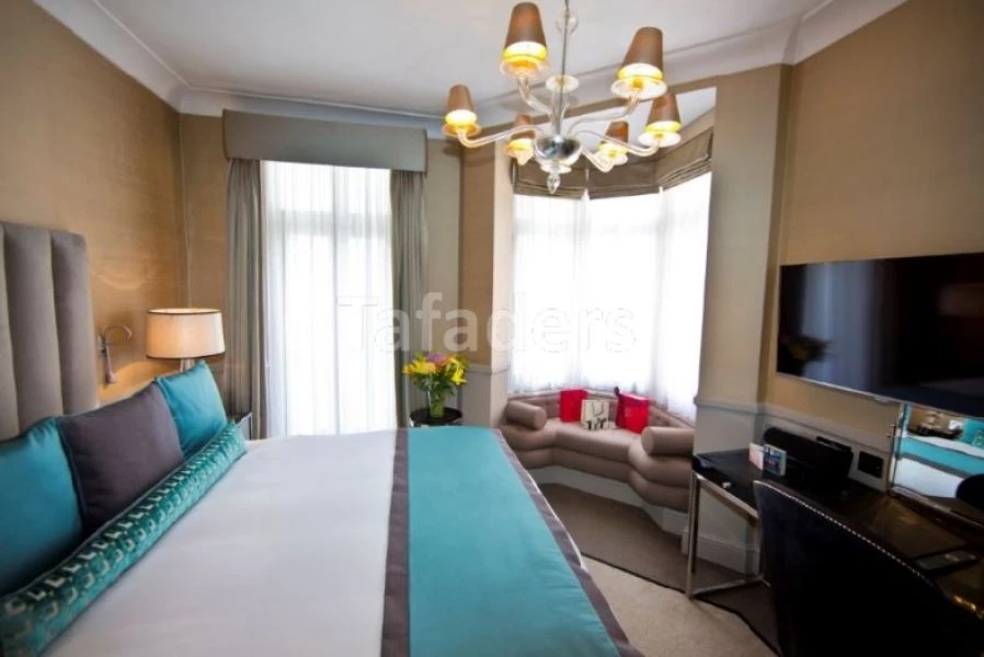 1 bedroom serviced apartment, 7-8 Tafd 2 Park Place St James's London