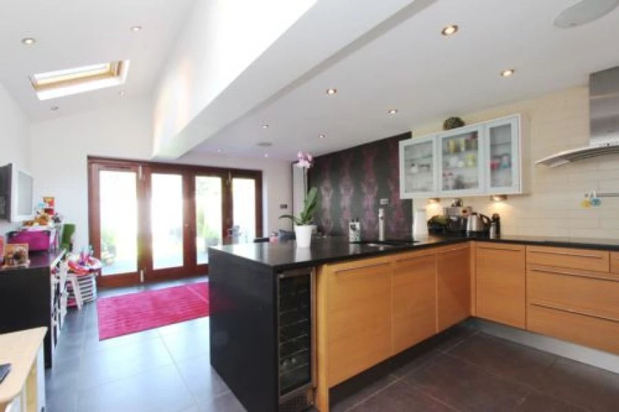 5 bedrooms terraced, 19 Coleford Road Wandsworth