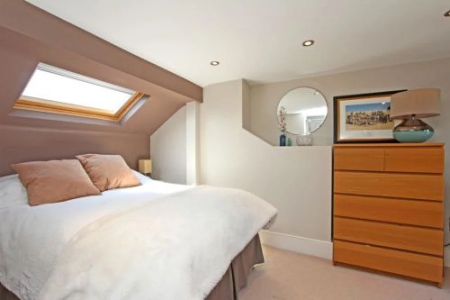 5 bedrooms terraced, 19 Coleford Road Wandsworth