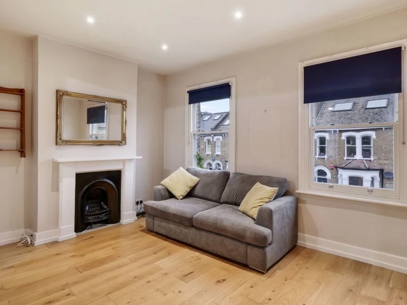 2 bedrooms flat, 14a Tonsley Place Wandsworth