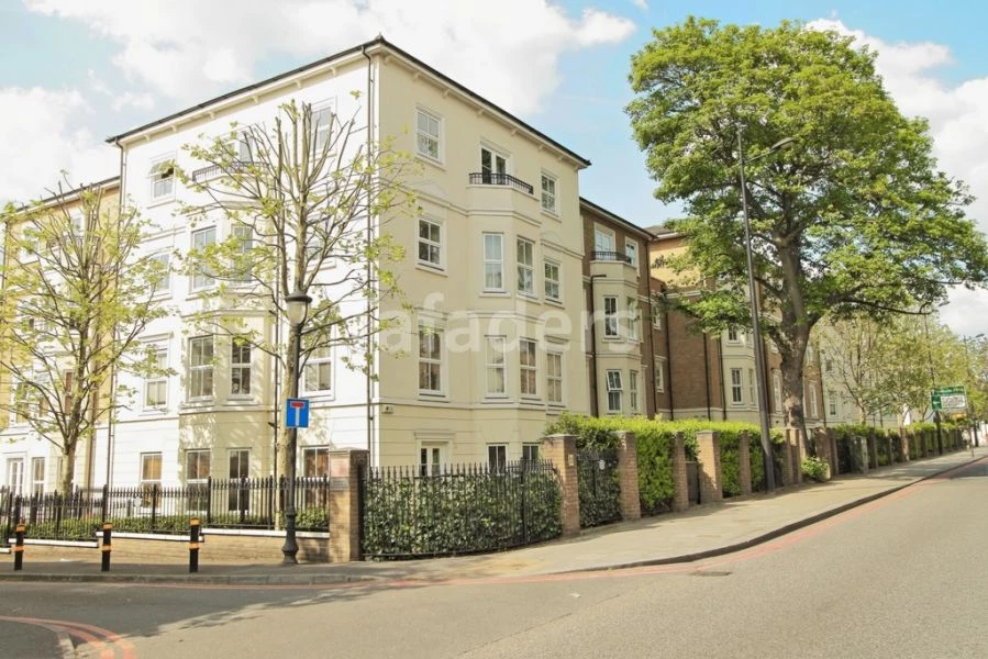 2 bedrooms flat, 20 Northpoint Square Camden London