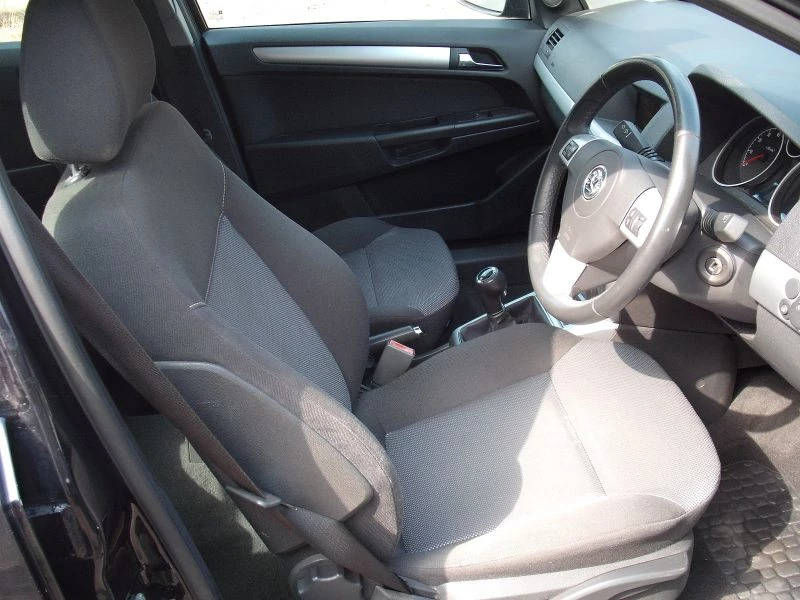 Vauxhall Astra ACTIVE 5-Door 2009