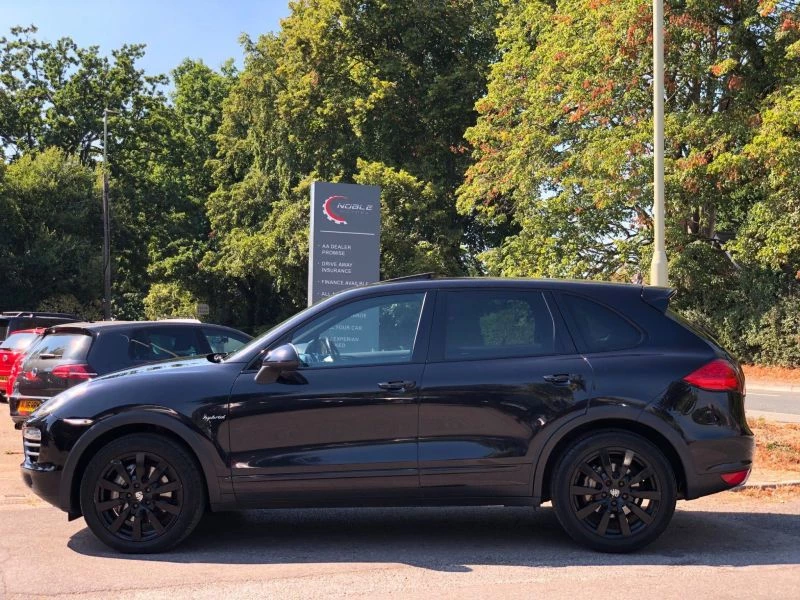 Porsche Cayenne S HYBRID TIPTRONIC S 5-Door 2010