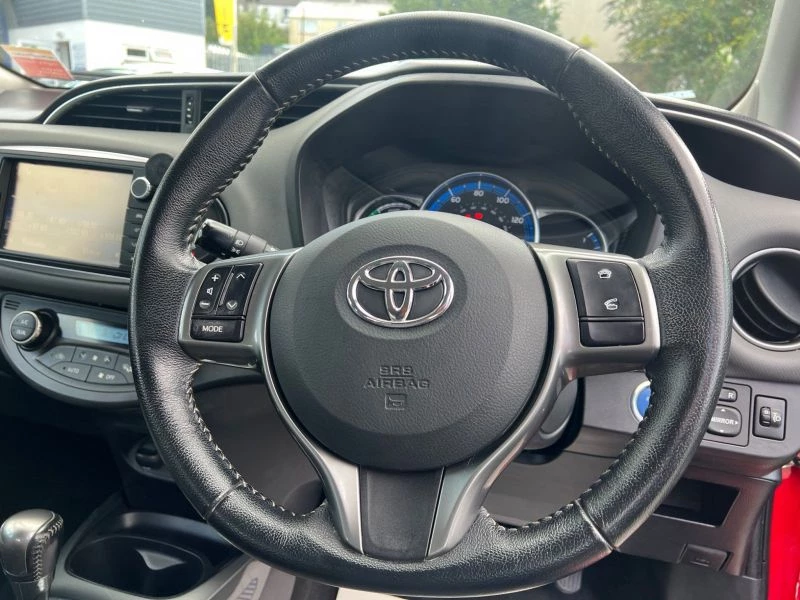 Toyota Yaris HYBRID ICON 5-Door 2014