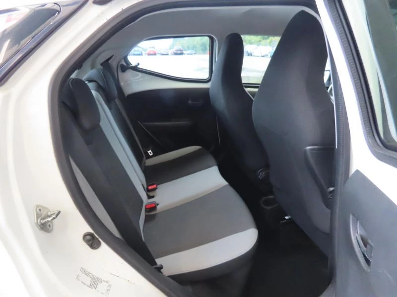 Toyota Aygo VVT-I X-PLAY 5-Door 2016