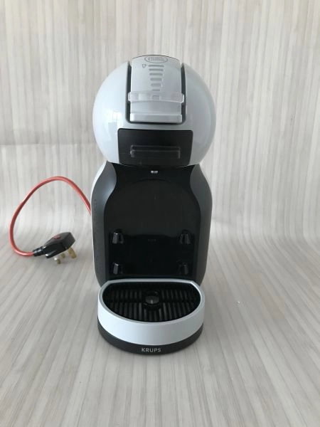 NESCAFE Dolce Gusto coffee machine