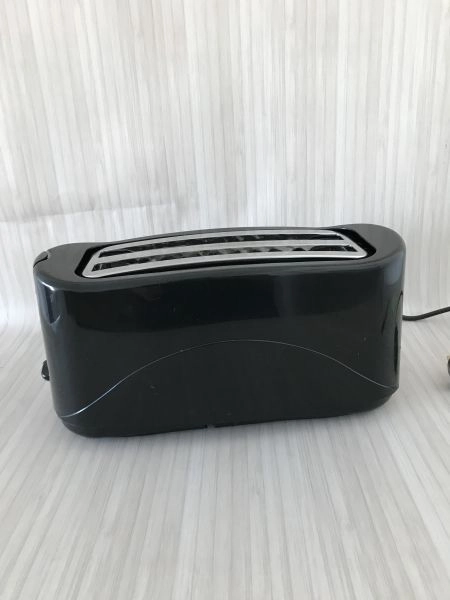 kitchen perfected toaster