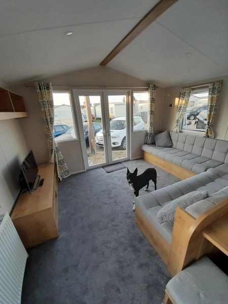 brand new pet friendly caravan to rent