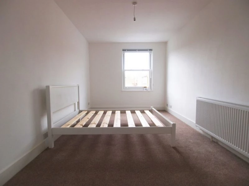 5 bedrooms flat, 454 Hornsey Road Islington London
