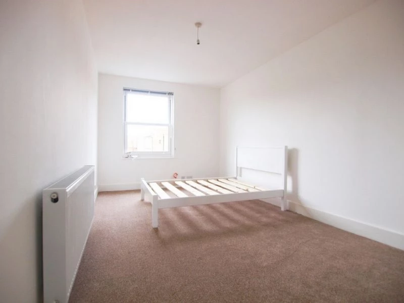 5 bedrooms flat, 454 Hornsey Road Islington London