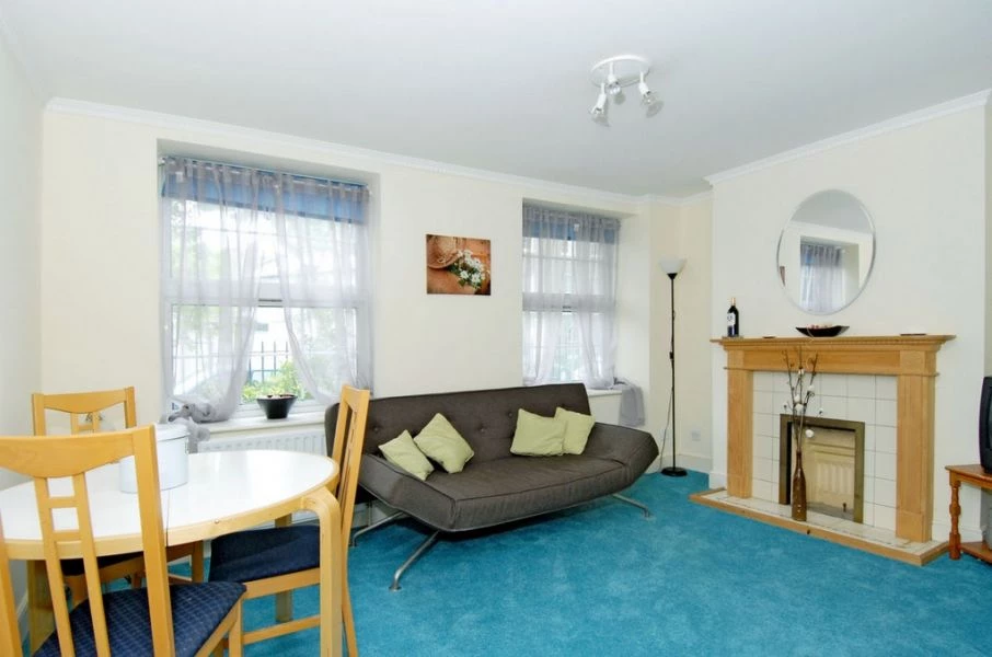 2 bedrooms flat, Flat 3 Halton Road Islington London