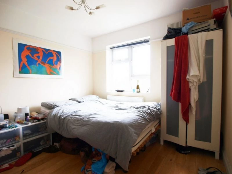 3 bedrooms flat, 65 Queens Drive Finsbury Park London