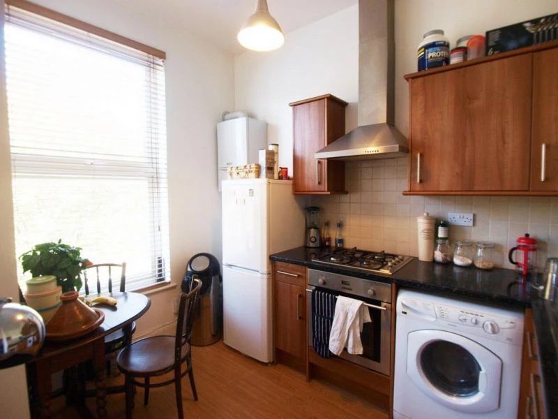 2 bedrooms flat, 53 Flat B Wilberforce Road Finsbury Park London