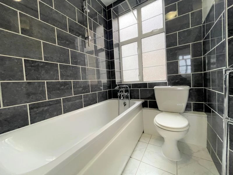 2 bedrooms flat, 59 Colney Hatch Lane Muswell Hill London