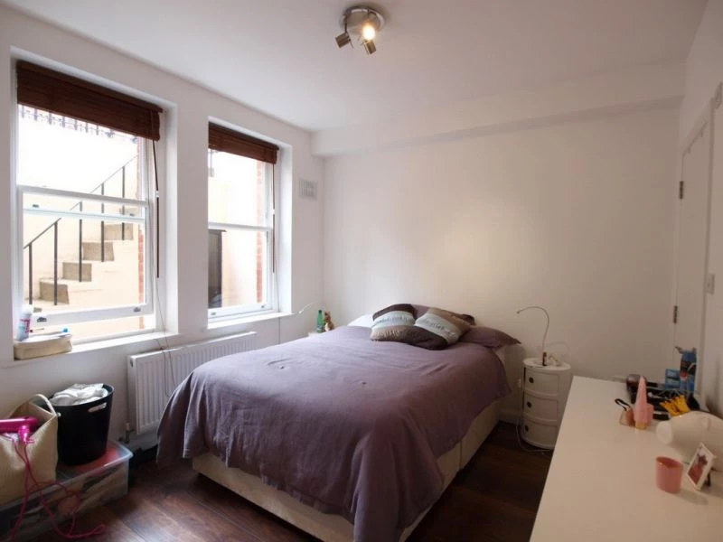 1 bedroom flat, 48 Flat 1 Perham Road West Kensington London
