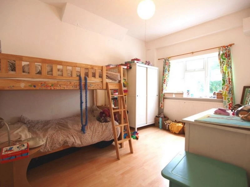2 bedrooms flat, 78 Flat 1 Ridge Road Crouch End London
