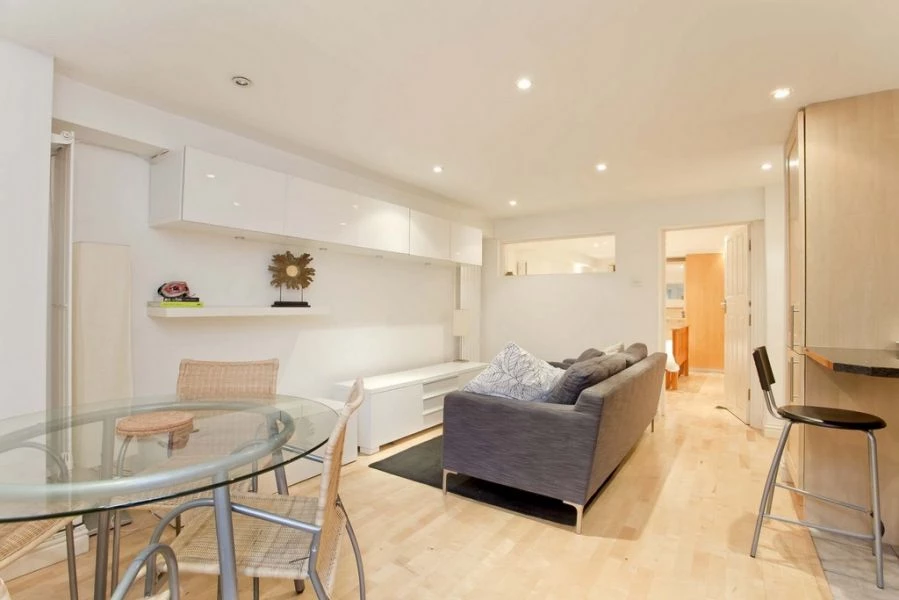 1 bedroom flat, 33 Northolme Road Highbury London